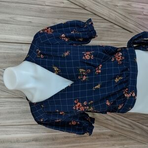 E&M Women's Blue Floral Wrap Top Size Large